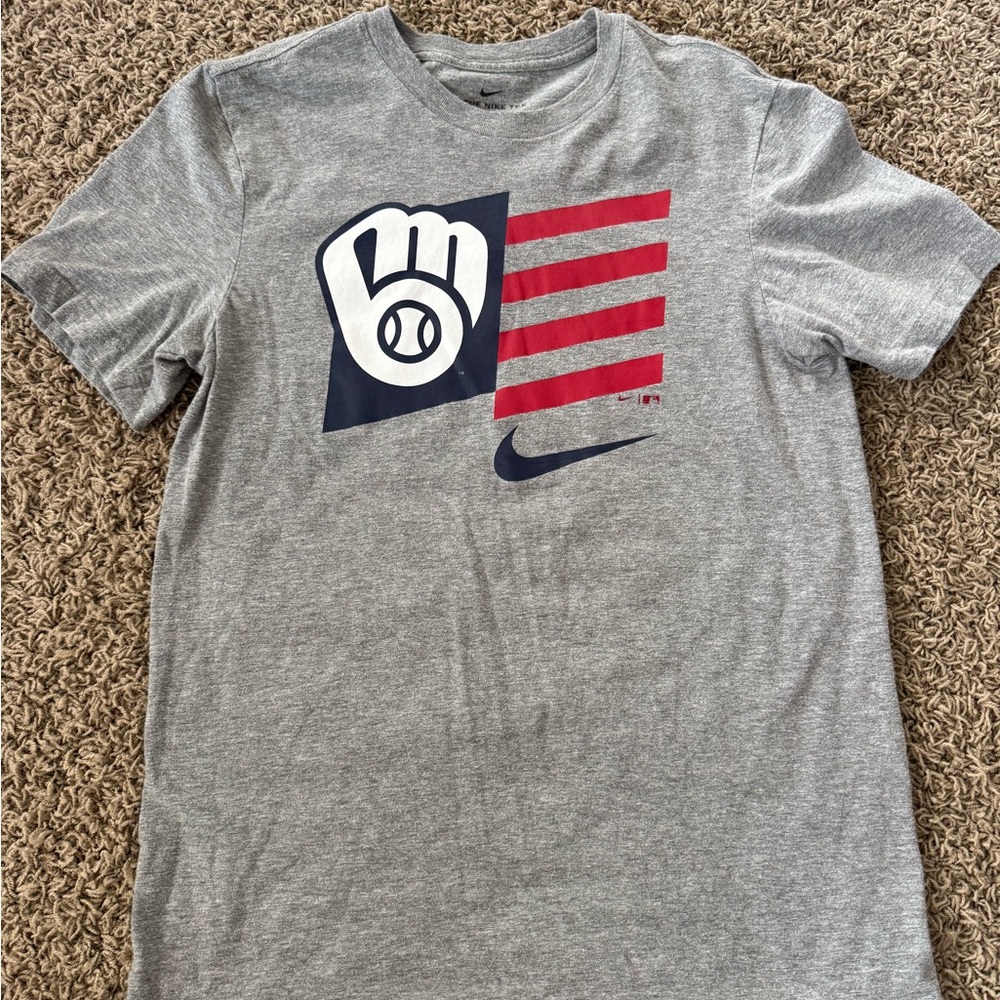 Milwaukee Brewers Nike Heather Gray Tee size Small